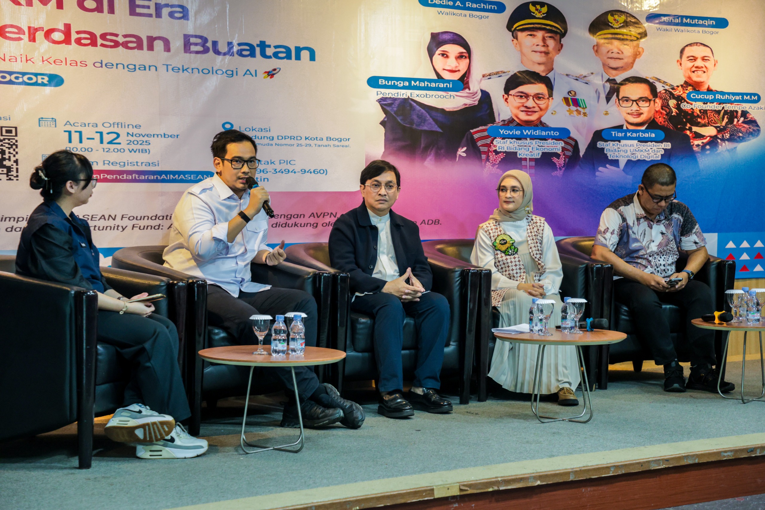 Wakil Wali Kota Bogor dan staf khusus presiden bidang UMKM di Bogor. (Humas Pemkot Bogor )